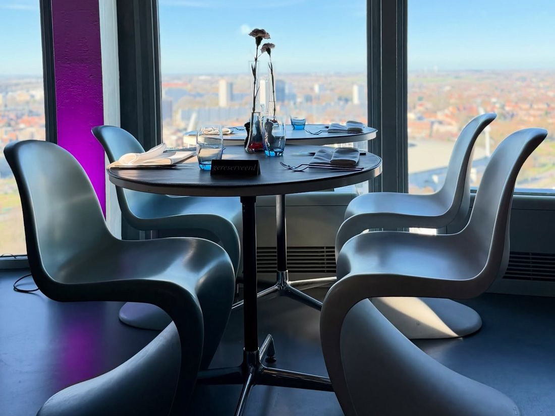 Table and panoramic window at the Atomium restaurant